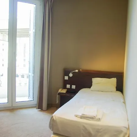 ホテル Le Noailles ニース